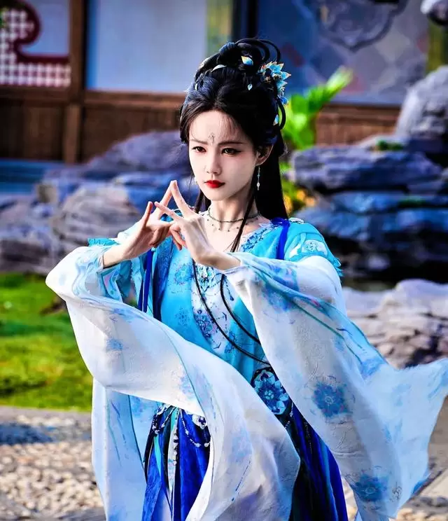 腾讯芒果爱奇艺齐推新剧,《古乐风华录》《等到你》等五部重点剧集定档动态 _ 细节速览 腾讯芒果爱奇艺齐推新剧,《古乐风华录》《等到你》等五部重点剧集定档动态 _ 细节速览